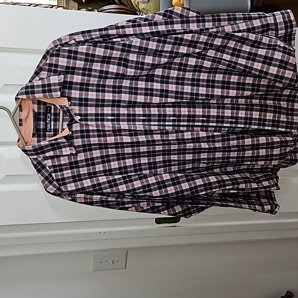 NAUTICA plaid button shirt